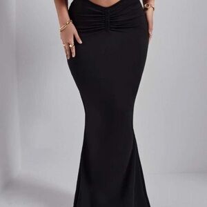 SHEIN Black Maxi Skirt